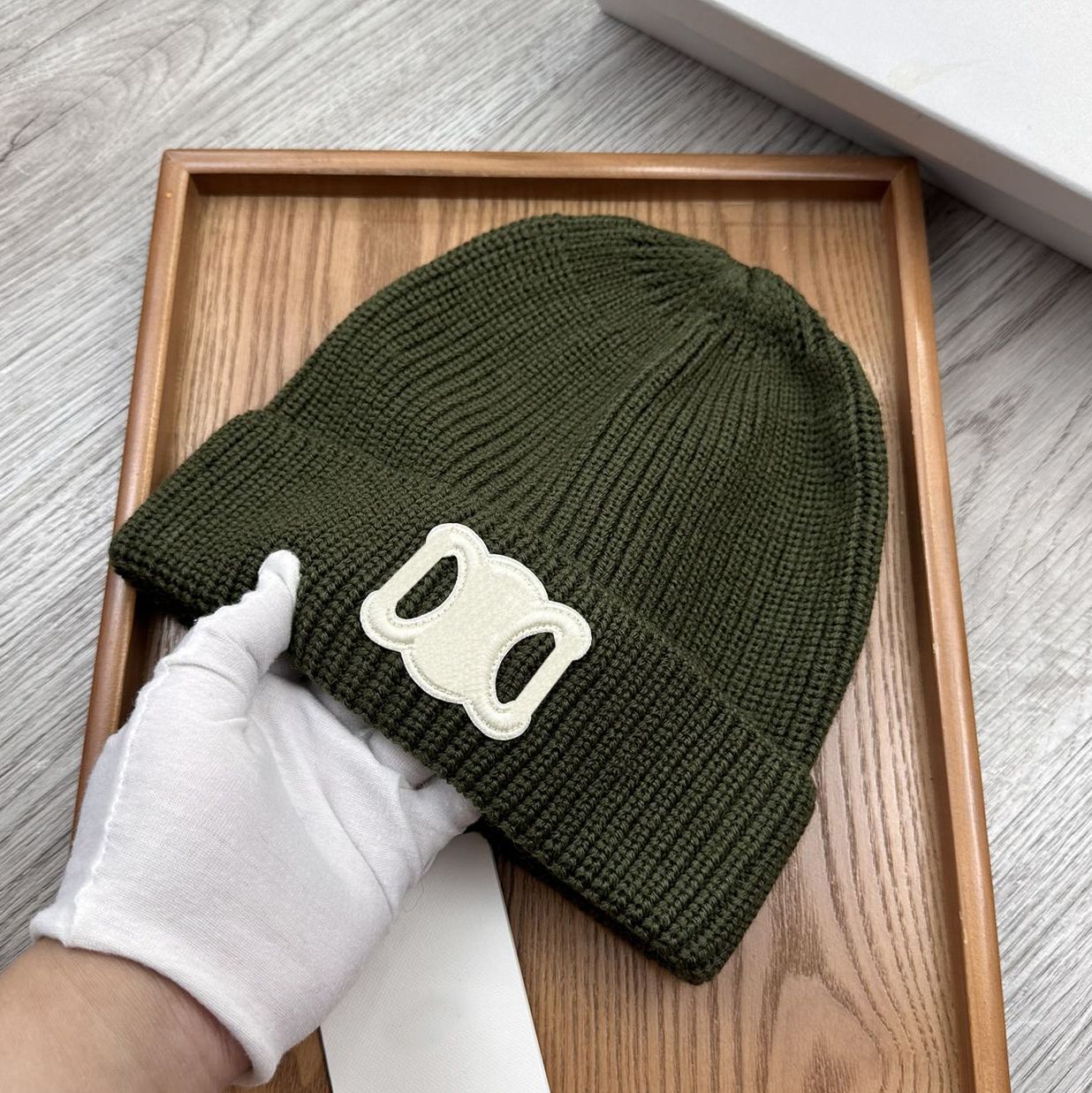 Designer beanie good material embroidery Luxury Knitted Hat Classic UNISEX trend autumn winter Elegance versatile temperament Casual fashion very nice - 2 of 8