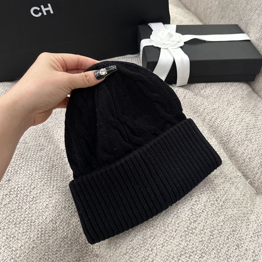 Winter knitted beanie Designer cap fashionable bonnet dressy autumn hats for men skull outdoor womens hat cappelli travel skiing wholesale price Knitted 2026 - 4 of 5