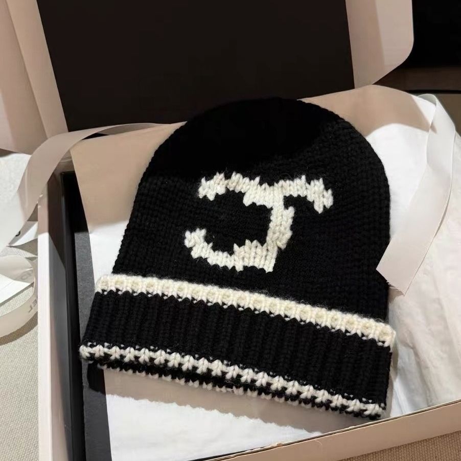 Designer Woolen Beanie Hats High Quality Knitted Winter Caps For Women Men Letter Embroidered Skull Beret Couple Hat Warm Soft Bonnets Nice Good - 1 of 5