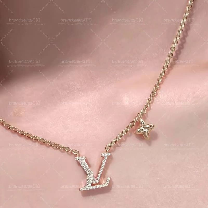 Designer Gold For Women Pendant Elegant L Necklaces High Quality Wedding Jewellery Letters Jewelry Party Gift Necklace - 1 of 5