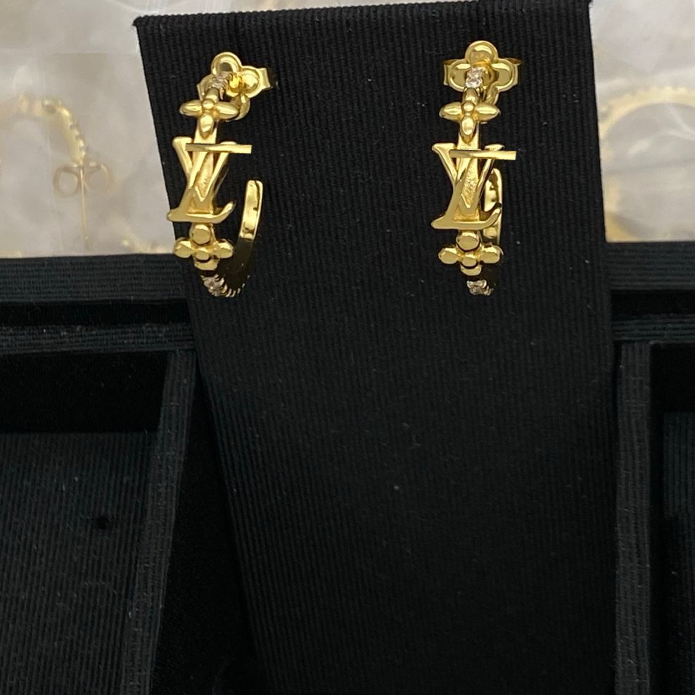 Fashion Women Brass Designer Gold Plated Copper Earrings Flower Letter Stud Crystal Pearl Wedding Jewelry Never Fading - 2 of 7