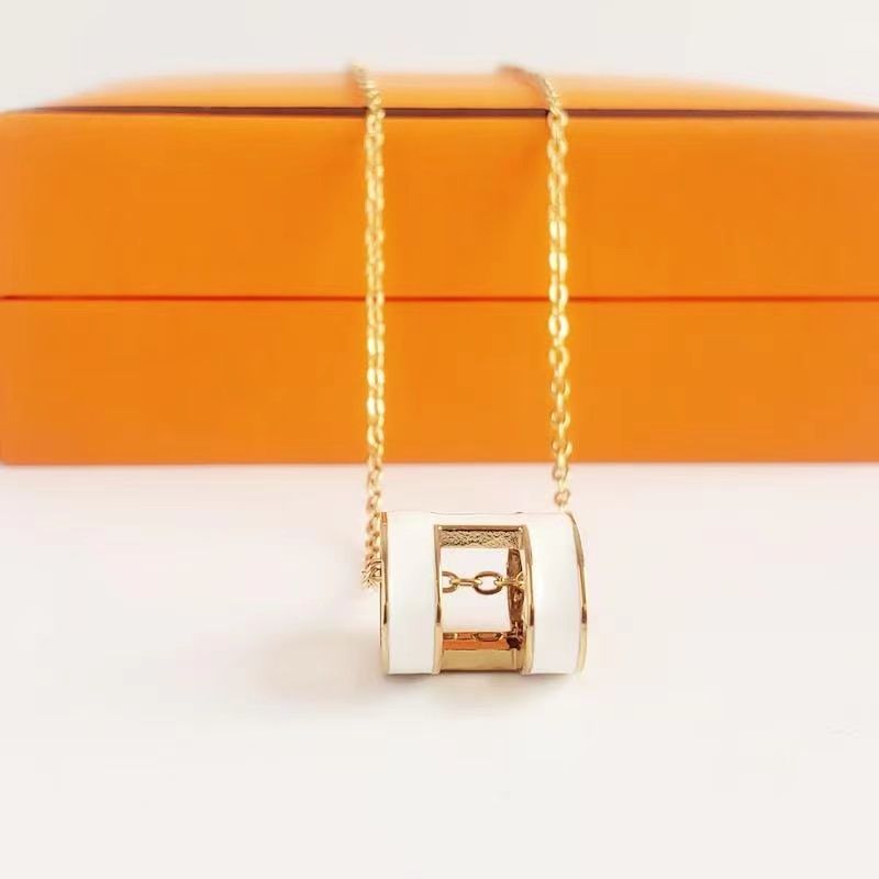 H Designer Necklace Classic Luxury Pendant Necklaces Women Letter Necklace Designer Jewelry Holiday Gift AA - 2 of 5