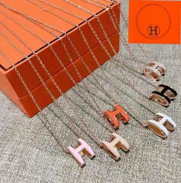 H Designer necklace Classic Luxury Pendant Necklaces Women Men Letter Necklace designer jewelry Holiday Gift - 1 of 6