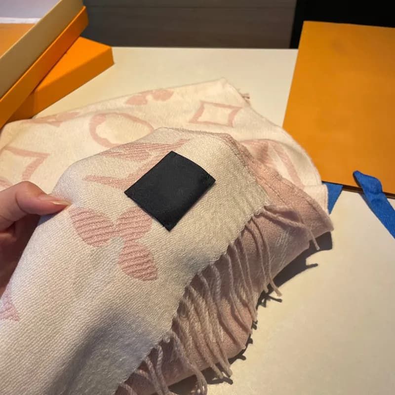 Wool Scarfs Designer Scarf Autumn And Wtreinter Men Women Warm Comfortable Touch Senior Process Fashion Versatile Siz - 2 of 4