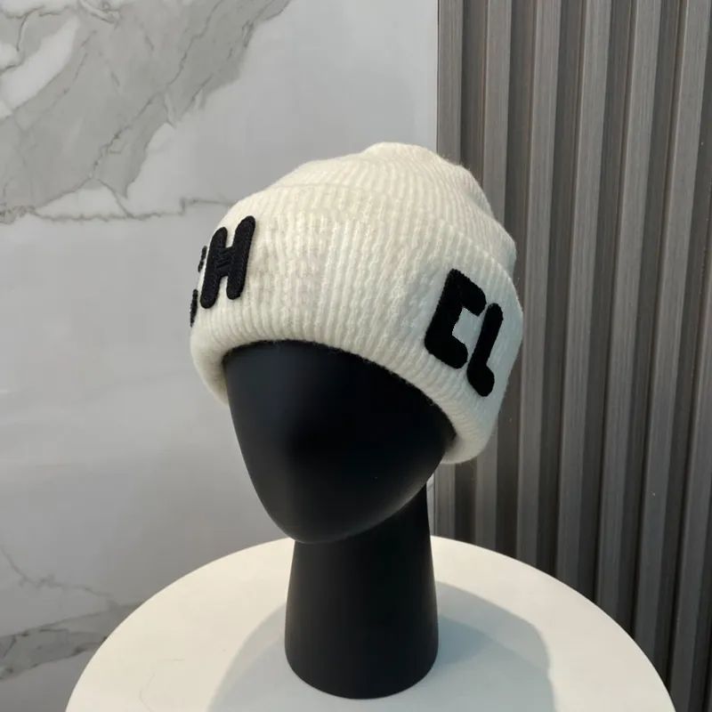 Womens Designer Beanies Winter Autumn Mens Wool Bonnet Luxury Warm Fitted Double Letters Soft Cashmere Street Fashion Beanie Hats nice - 2 of 7