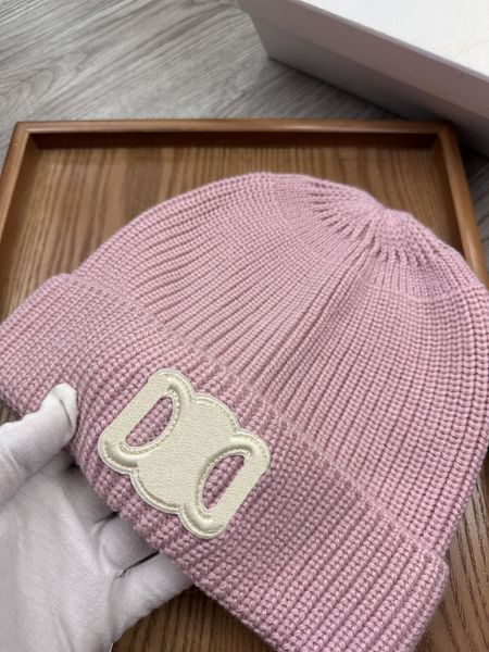 2026 TOP designer beanie good material embroidery Luxury Knitted Hat Classic UNISEX trend autumn winter Elegance versatile temperament Casual fashion very nice - Fashion Accessories - luxurygoodsales