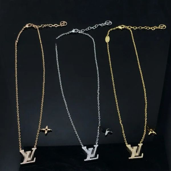 Letter Full Diamond Women Designer Necklace Gold Plated 18K Pendant Necklaces Clover Flower Stainless Jewelry Luxury Gift AAA - Jewelry - luxurygoodsales