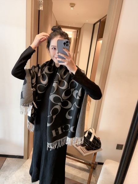 Classic Designer Scarf 100% Cashmere Scarves For Winter Warm Echarpe Women Long Wraps Pashmina Size 195X70cm With Box - Fashion Accessories - luxurygoodsales